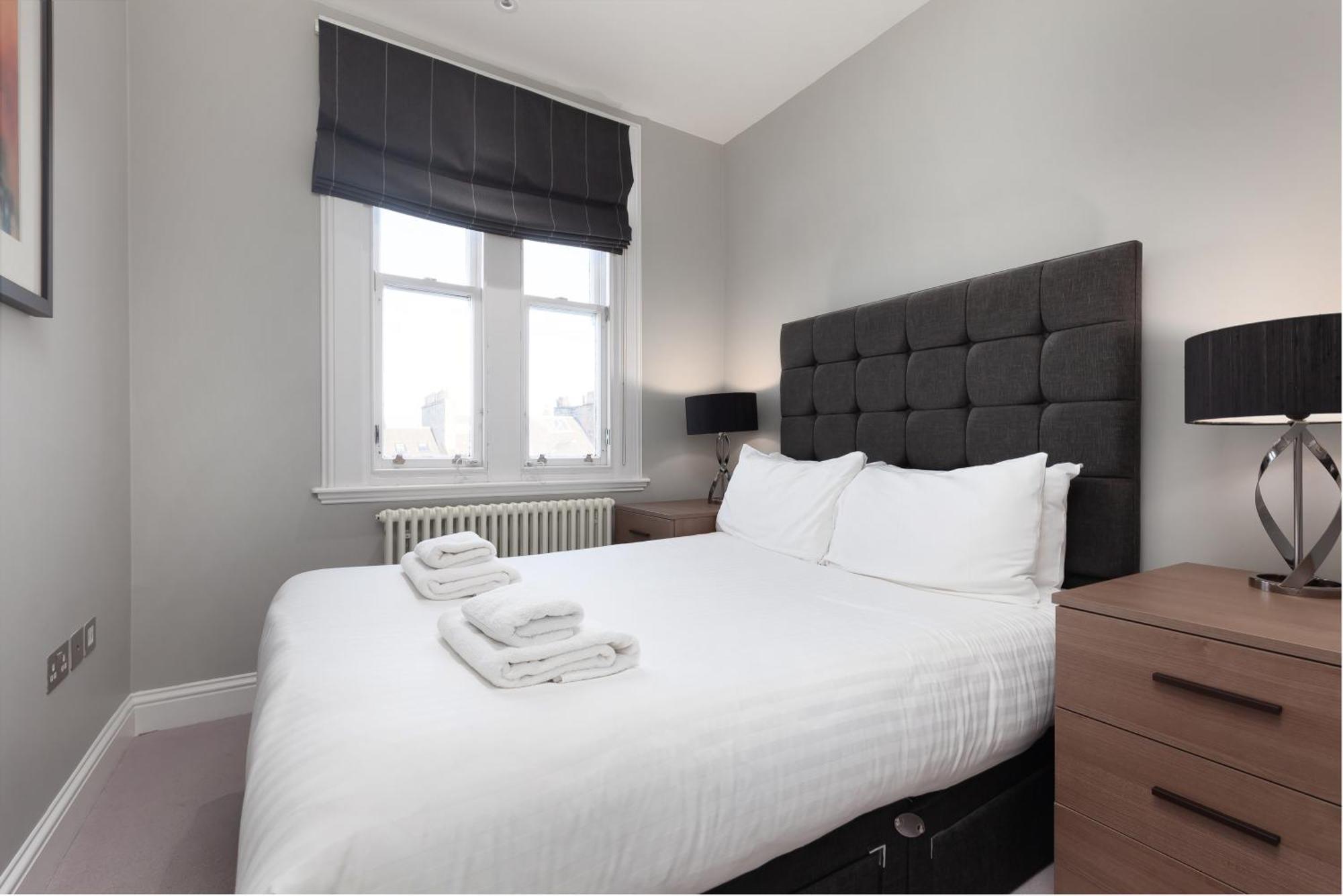 Destiny Scotland - Hill Street Apartments Edinburg Exteriör bild