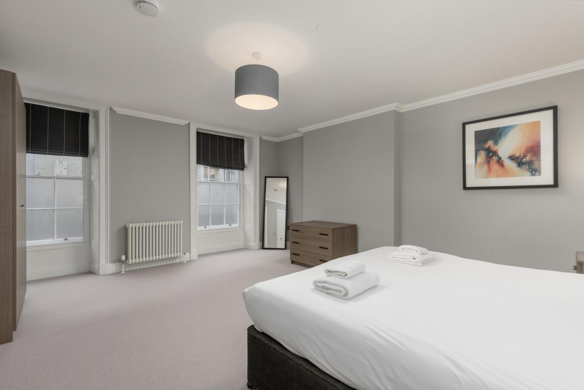 Destiny Scotland - Hill Street Apartments Edinburg Exteriör bild